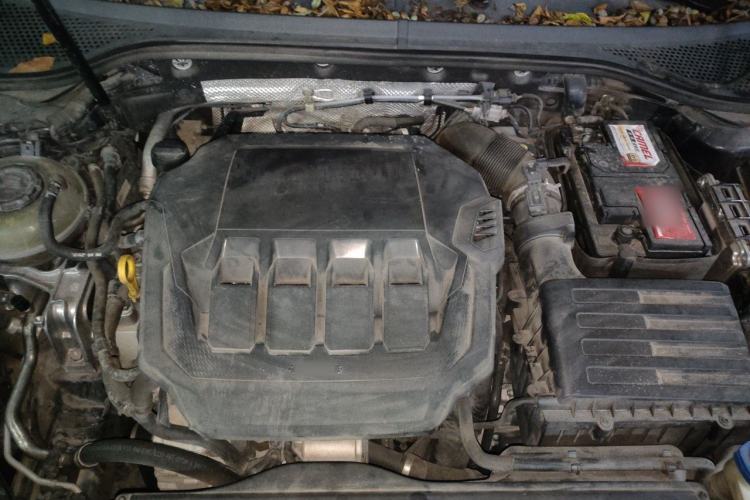 Used Volkswagen Magotan 2020 330TSI DSG Leading Model Engine Bay