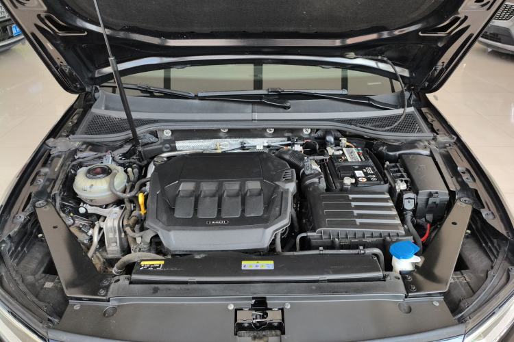 Used Volkswagen Magotan 2020 330TSI DSG Luxury Edition Engine Bay
