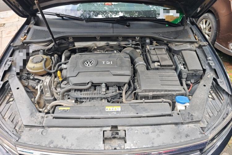 Used Volkswagen Magotan 2020 380TSI DSG Luxury Version Engine Bay