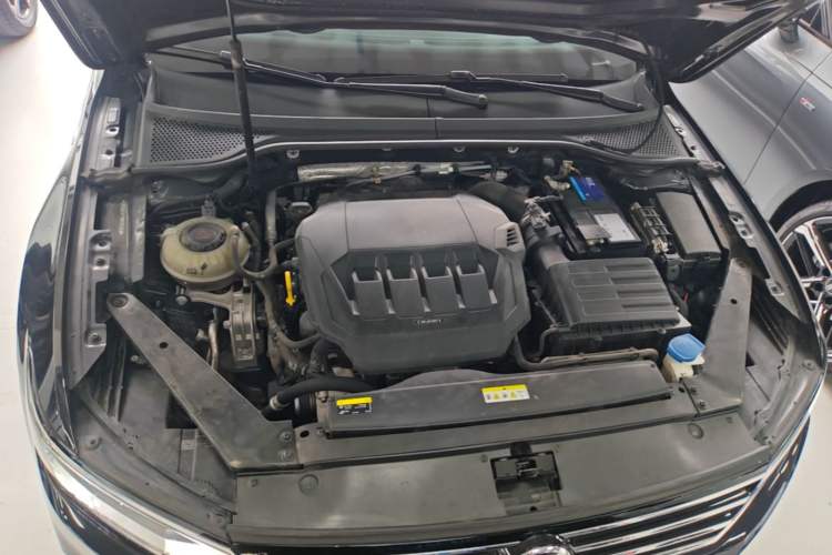 Used Volkswagen Magotan 2020 330TSI DSG Luxury Edition Engine Bay