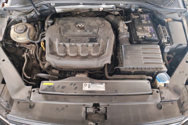 Used Volkswagen Magotan 2020 330TSI DSG Leading Model Engine Bay