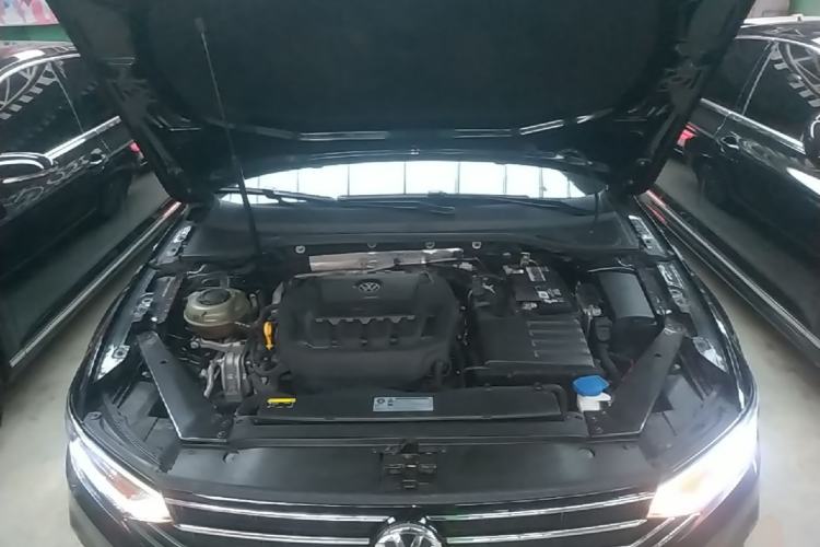 Used Volkswagen Magotan 2020 330TSI DSG Luxury Edition Engine Bay