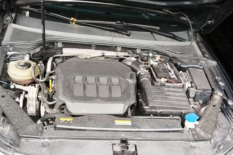 Used Volkswagen Magotan 2020 330TSI DSG Luxury Edition Engine Bay