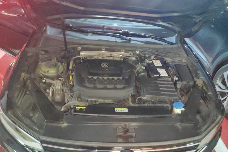 Used Volkswagen Magotan 2020 330TSI DSG Luxury Edition Engine Bay