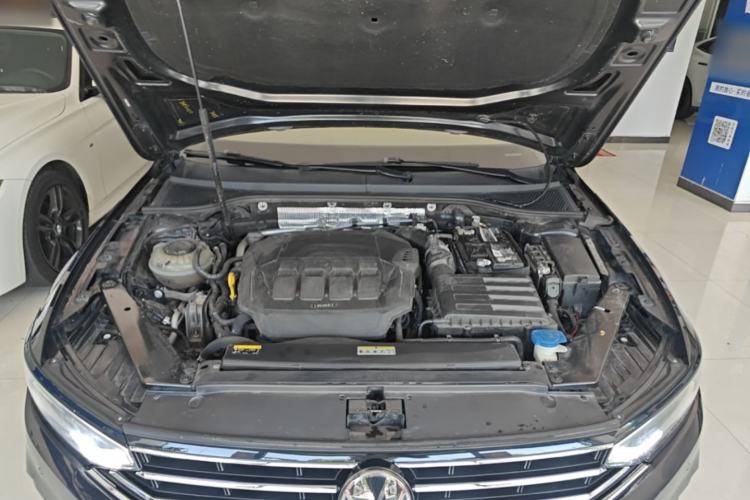 Used Volkswagen Magotan 2020 330TSI DSG Luxury Edition Engine Bay