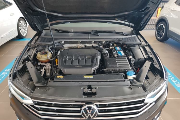 Used Volkswagen Magotan 2020 330TSI DSG Luxury Edition Engine Bay