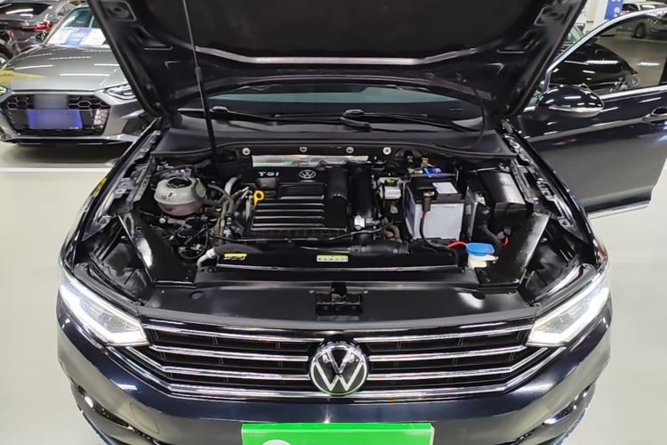 Used Volkswagen Magotan 2020 280TSI DSG Comfort Edition Engine Bay