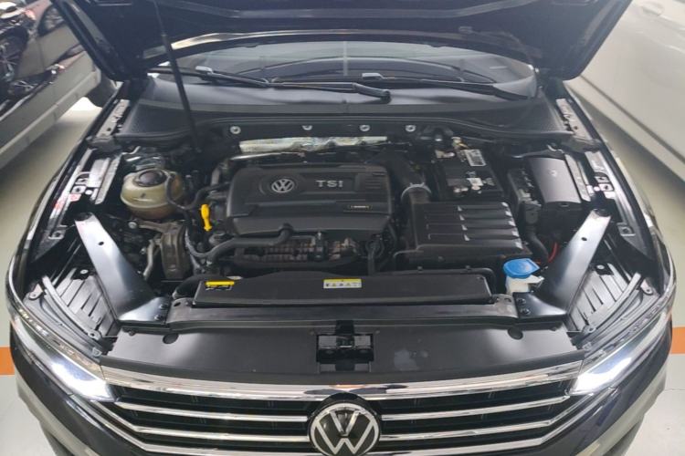 Used Volkswagen Magotan 2020 380TSI DSG Luxury Version Engine Bay