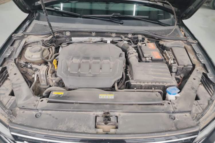 Used Volkswagen Magotan 2020 330TSI DSG Luxury Edition Engine Bay
