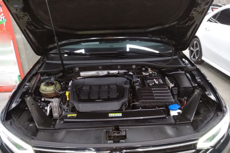 Used Volkswagen Magotan 2020 330TSI DSG Luxury Edition Engine Bay