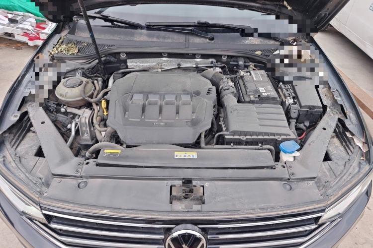 Used Volkswagen Magotan 2020 330TSI DSG Leading Model Engine Bay