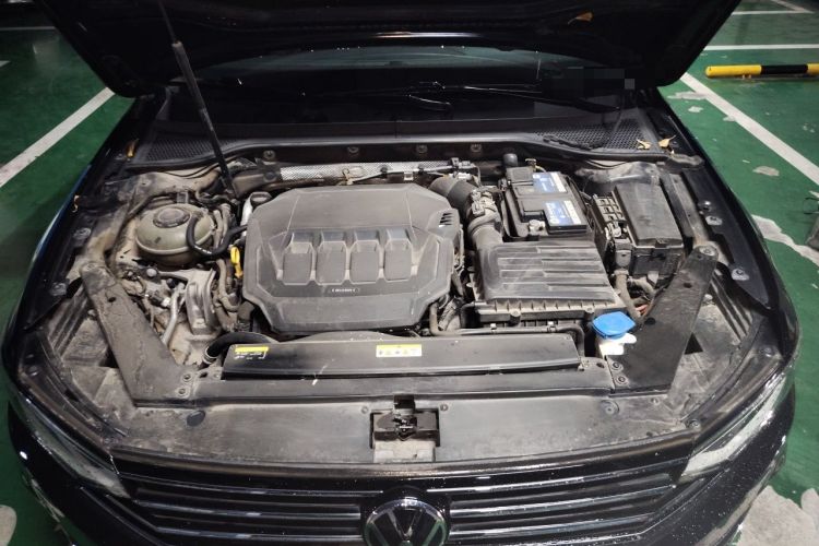Used Volkswagen Magotan 2020 330TSI DSG Luxury Edition Engine Bay