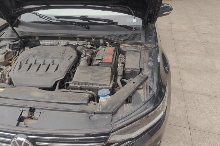 Used Volkswagen Magotan 2020 330TSI DSG Luxury Edition Engine Bay Left