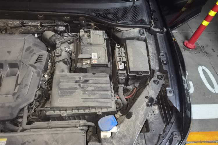 Used Volkswagen Magotan 2020 330TSI DSG Leading Model Engine Bay Left