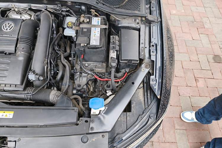 Used Volkswagen Magotan 2020 280TSI DSG Comfort Edition Engine Bay Left