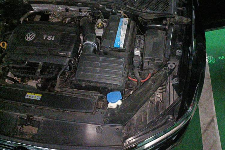 Used Volkswagen Magotan 2020 380TSI DSG Luxury Version Engine Bay Left