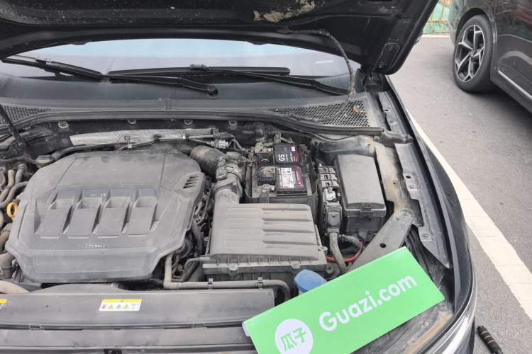 Used Volkswagen Magotan 2020 330TSI DSG Luxury Edition Engine Bay Left