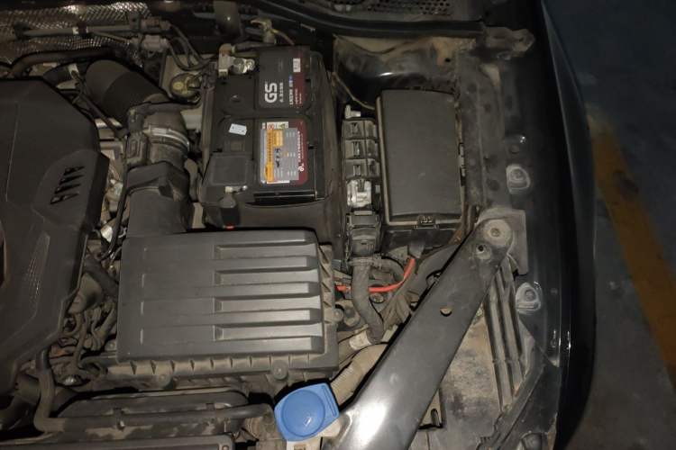 Used Volkswagen Magotan 2020 330TSI DSG Leading Model Engine Bay Left