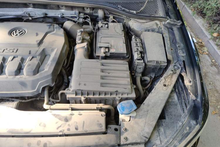 Used Volkswagen Magotan 2020 330TSI DSG Luxury Edition Engine Bay Left