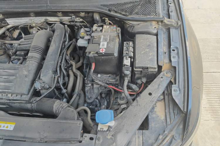 Used Volkswagen Magotan 2020 280TSI DSG Leading Edition Engine Bay Left