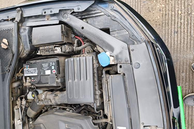 Used Volkswagen Magotan 2020 330TSI DSG Luxury Edition Engine Bay Left