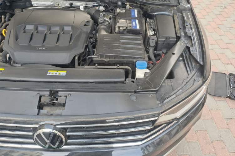 Used Volkswagen Magotan 2020 330TSI DSG Leading Model Engine Bay Left