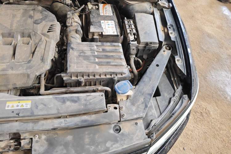 Used Volkswagen Magotan 2020 330TSI DSG Leading Model Engine Bay Left