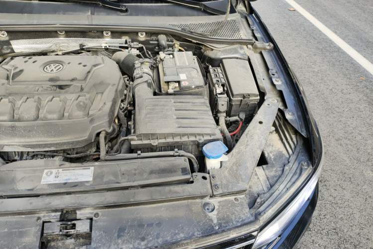 Used Volkswagen Magotan 2020 330TSI DSG Leading Model Engine Bay Left