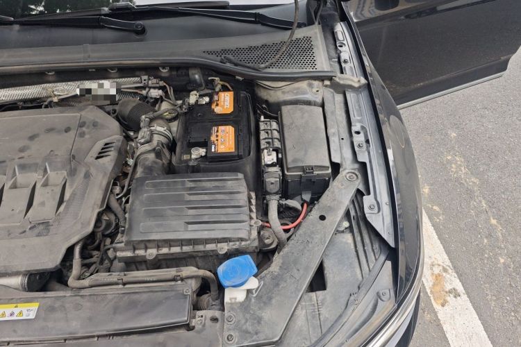 Used Volkswagen Magotan 2020 330TSI DSG Leading Model Engine Bay Left