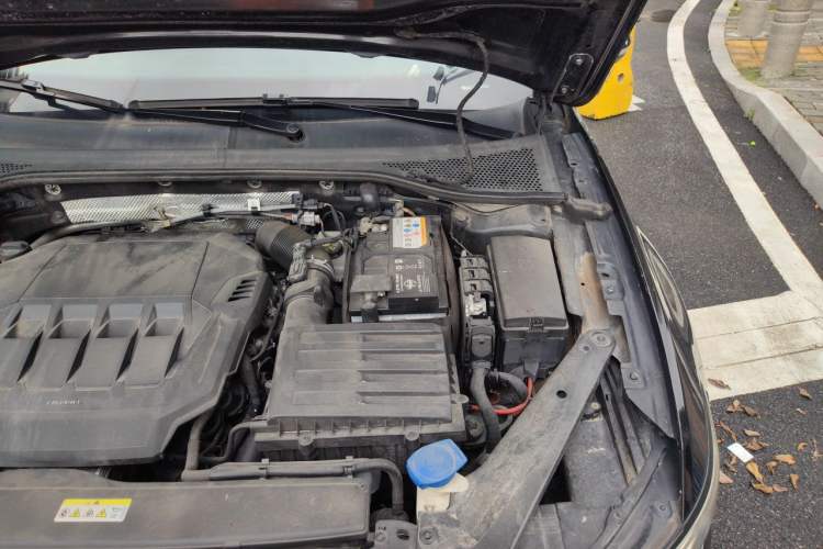 Used Volkswagen Magotan 2020 330TSI DSG Leading Model Engine Bay Left