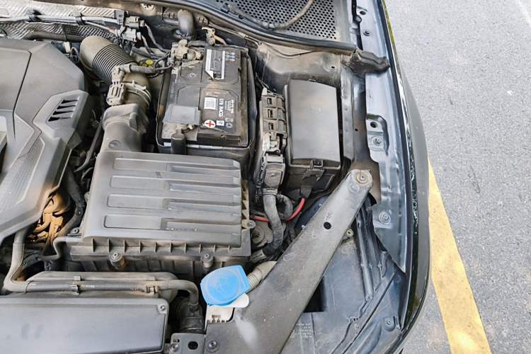 Used Volkswagen Magotan 2020 330TSI DSG Leading Model Engine Bay Left