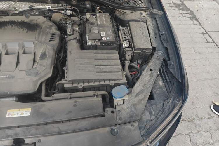 Used Volkswagen Magotan 2020 330TSI DSG Luxury Edition Engine Bay Left