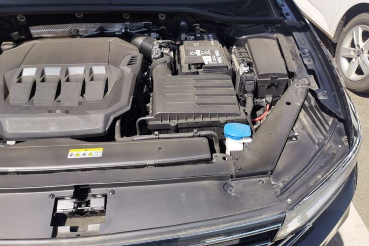Used Volkswagen Magotan 2020 330TSI DSG Luxury Edition Engine Bay Left