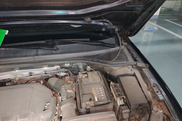 Used Volkswagen Magotan 2020 330TSI DSG Luxury Edition Engine Bay Left