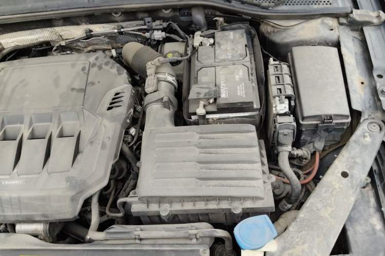 Used Volkswagen Magotan 2020 330TSI DSG Leading Model Engine Bay Left