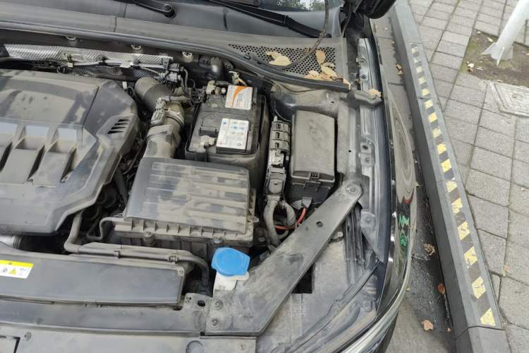 Used Volkswagen Magotan 2020 330TSI DSG Leading Model Engine Bay Left