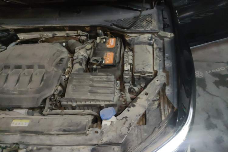 Used Volkswagen Magotan 2020 330TSI DSG Luxury Edition Engine Bay Left