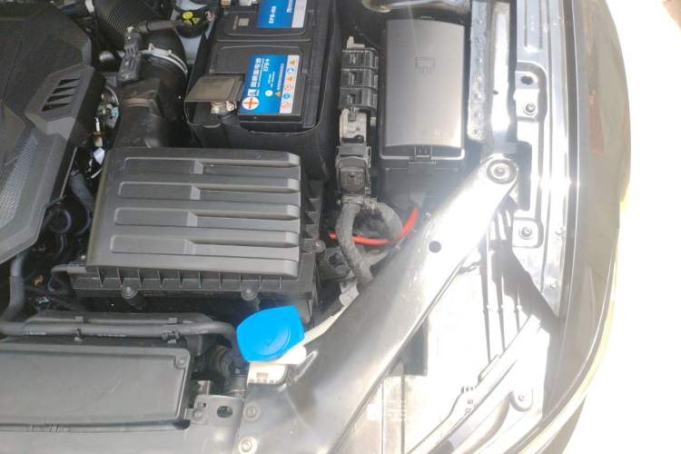 Used Volkswagen Magotan 2020 330TSI DSG Luxury Edition Engine Bay Left