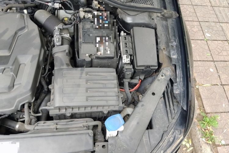 Used Volkswagen Magotan 2020 330TSI DSG Luxury Edition Engine Bay Left