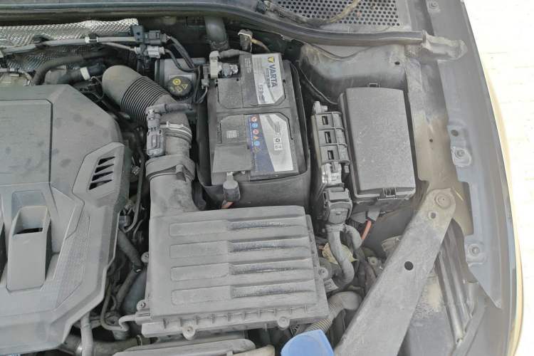 Used Volkswagen Magotan 2020 330TSI DSG Luxury Edition Engine Bay Left