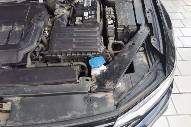Used Volkswagen Magotan 2020 330TSI DSG Leading Model Engine Bay Left