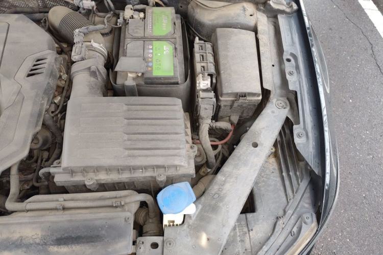 Used Volkswagen Magotan 2020 330TSI DSG Luxury Edition Engine Bay Left