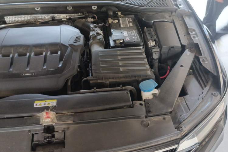 Used Volkswagen Magotan 2020 330TSI DSG Luxury Edition Engine Bay Left