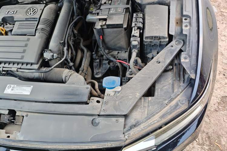 Used Volkswagen Magotan 2020 280TSI DSG Comfort Edition Engine Bay Left