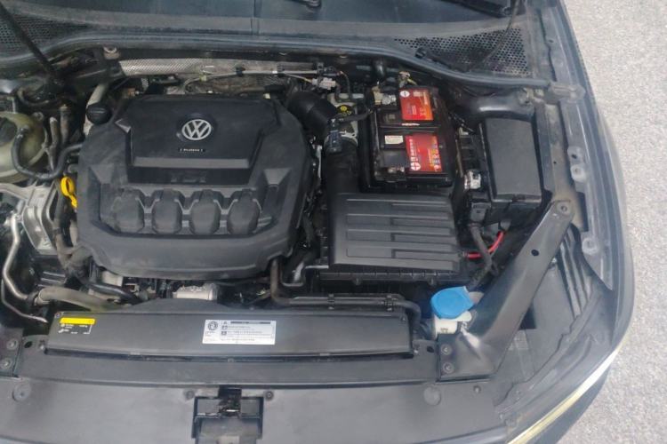 Used Volkswagen Magotan 2020 330TSI DSG Leading Model Engine Bay Left