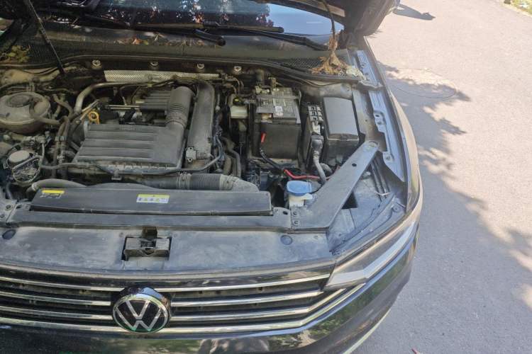 Used Volkswagen Magotan 2020 280TSI DSG Comfort Edition Engine Bay Left