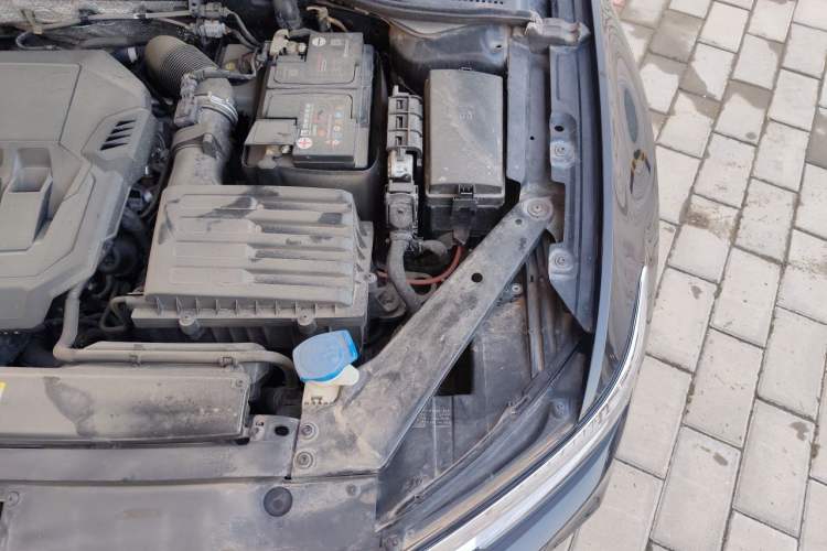 Used Volkswagen Magotan 2020 330TSI DSG Leading Model Engine Bay Left