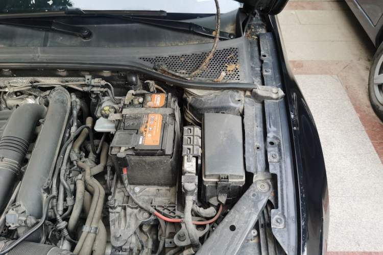 Used Volkswagen Magotan 2020 280TSI DSG Comfort Edition Engine Bay Left