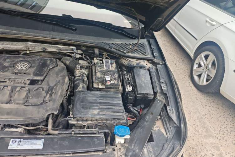 Used Volkswagen Magotan 2020 330TSI DSG Leading Model Engine Bay Left