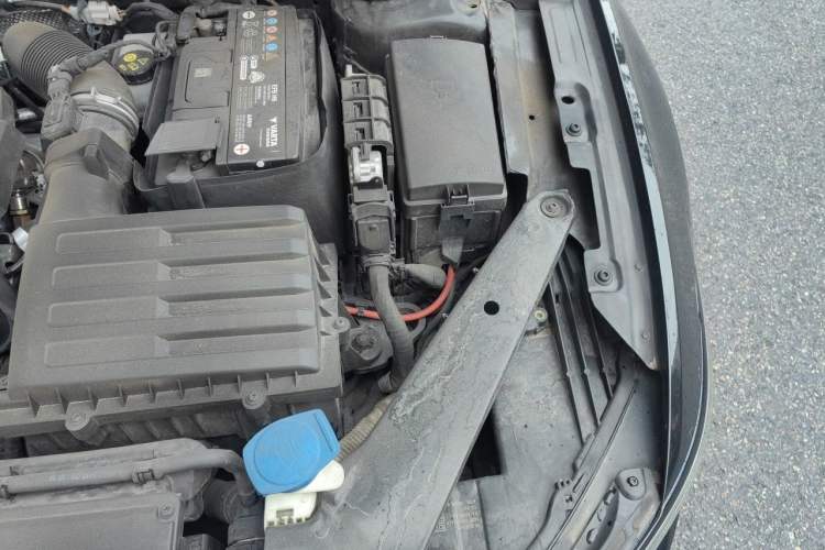 Used Volkswagen Magotan 2020 330TSI DSG Luxury Edition Engine Bay Left